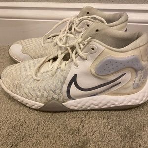 Nike KD Trey 5   Size 7Y